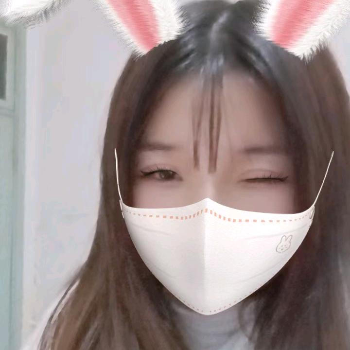 不爱吃瓜-天银KTV