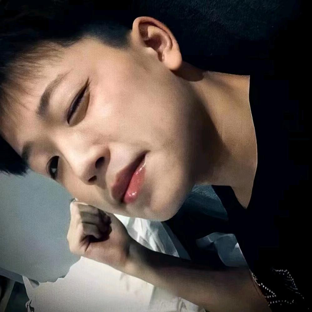 渝二哥煎锅鱼共和官方号