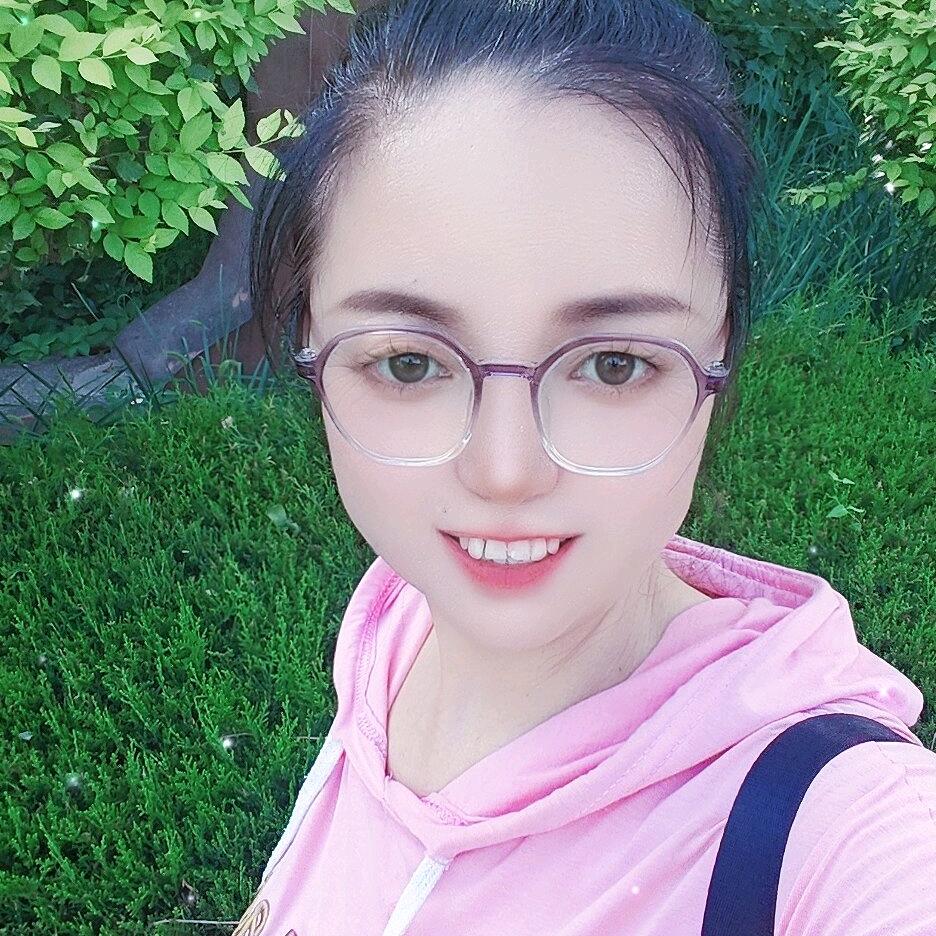 爱笑的金女