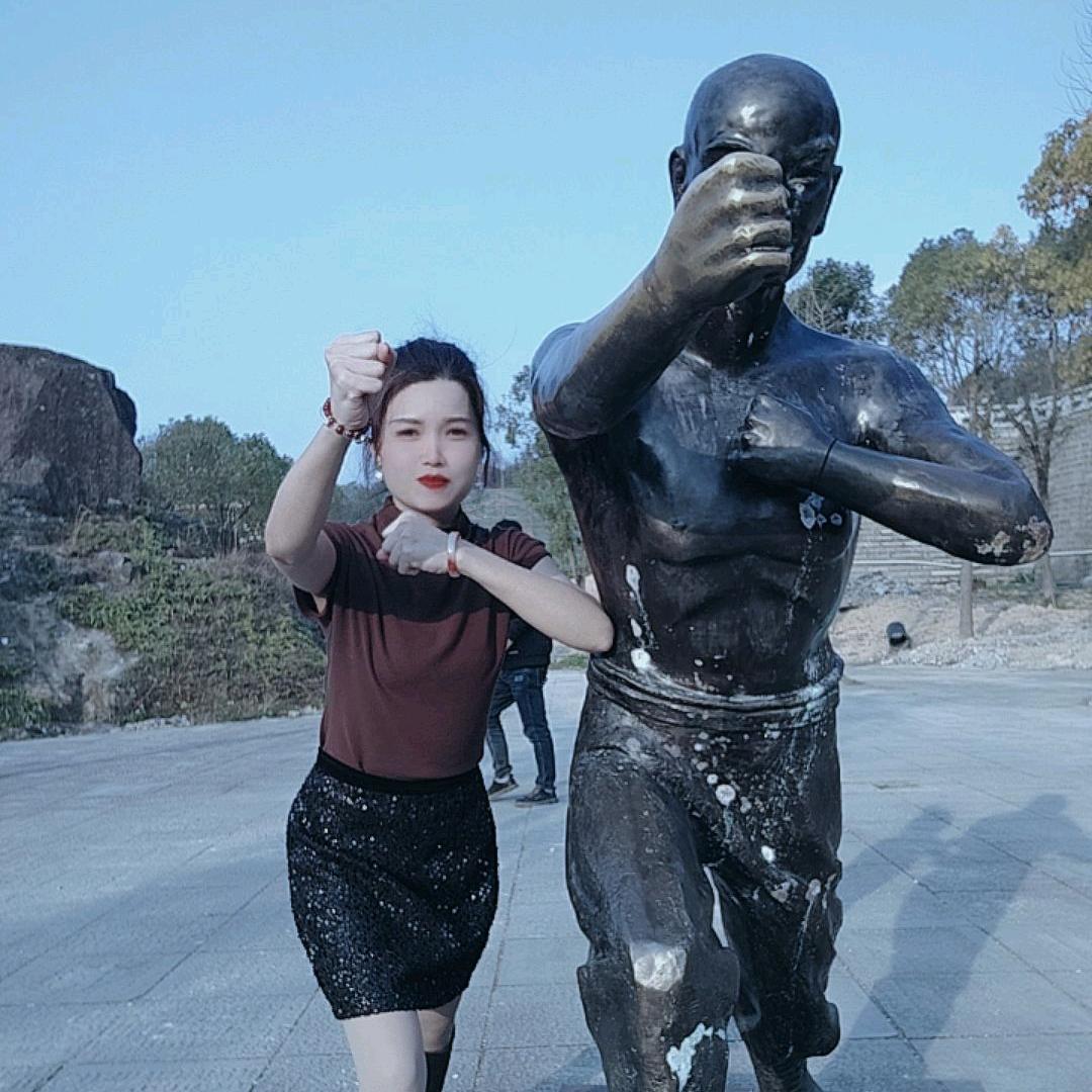 海南乐东姑娘