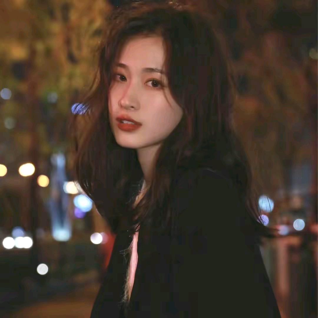纞讟钃鸜麷