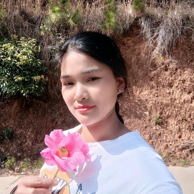 挨素ေအးစုလြင္