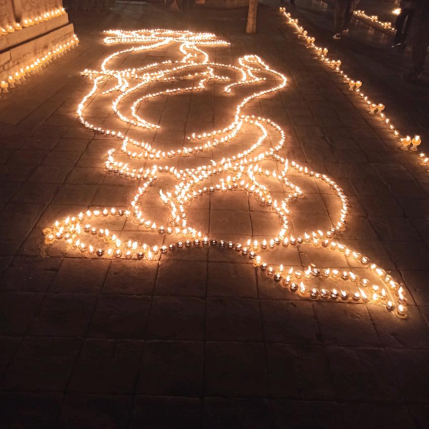 月光如水漫衣履