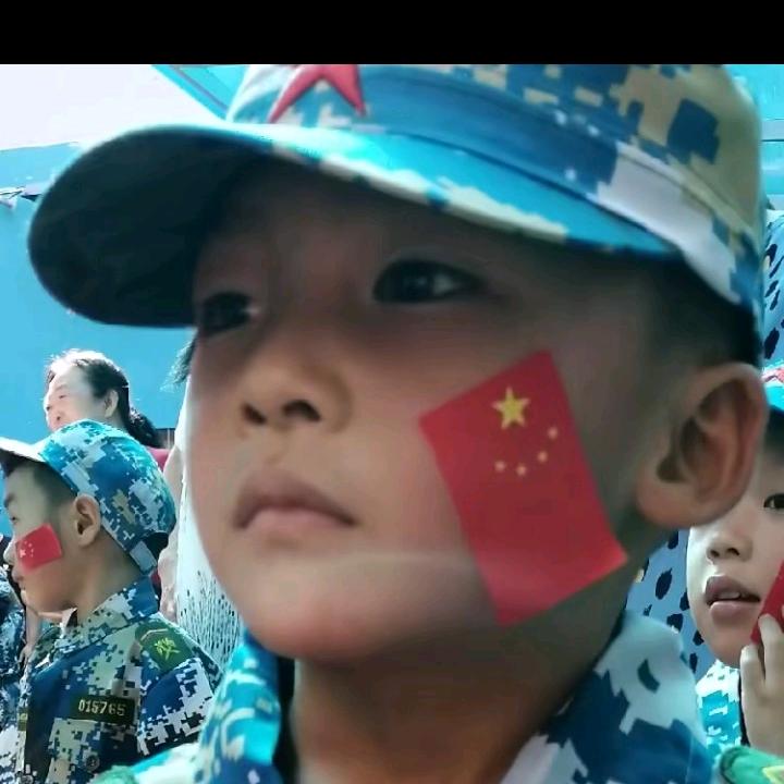 结+伴=同行