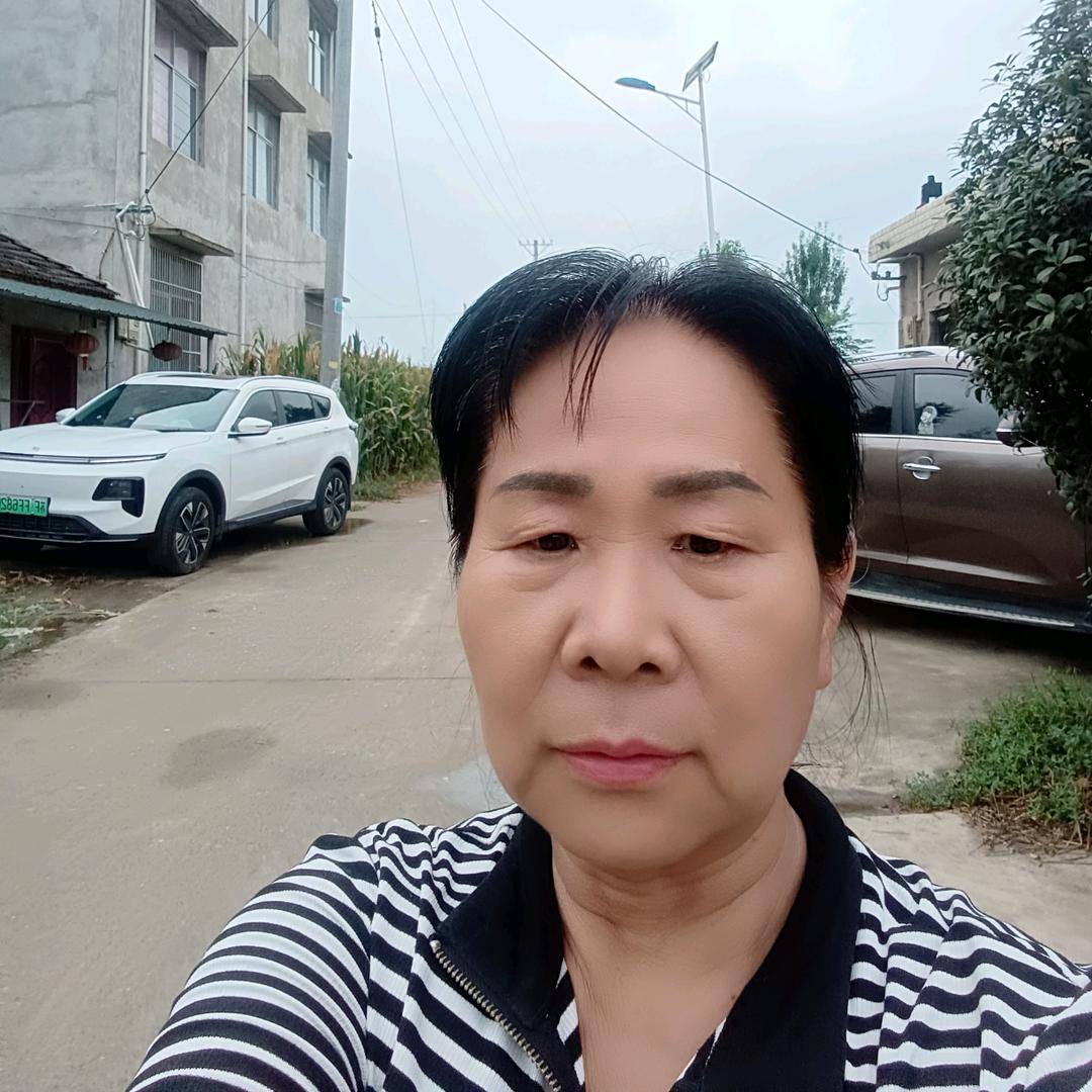 鹏鹏妈中午11点40首播
