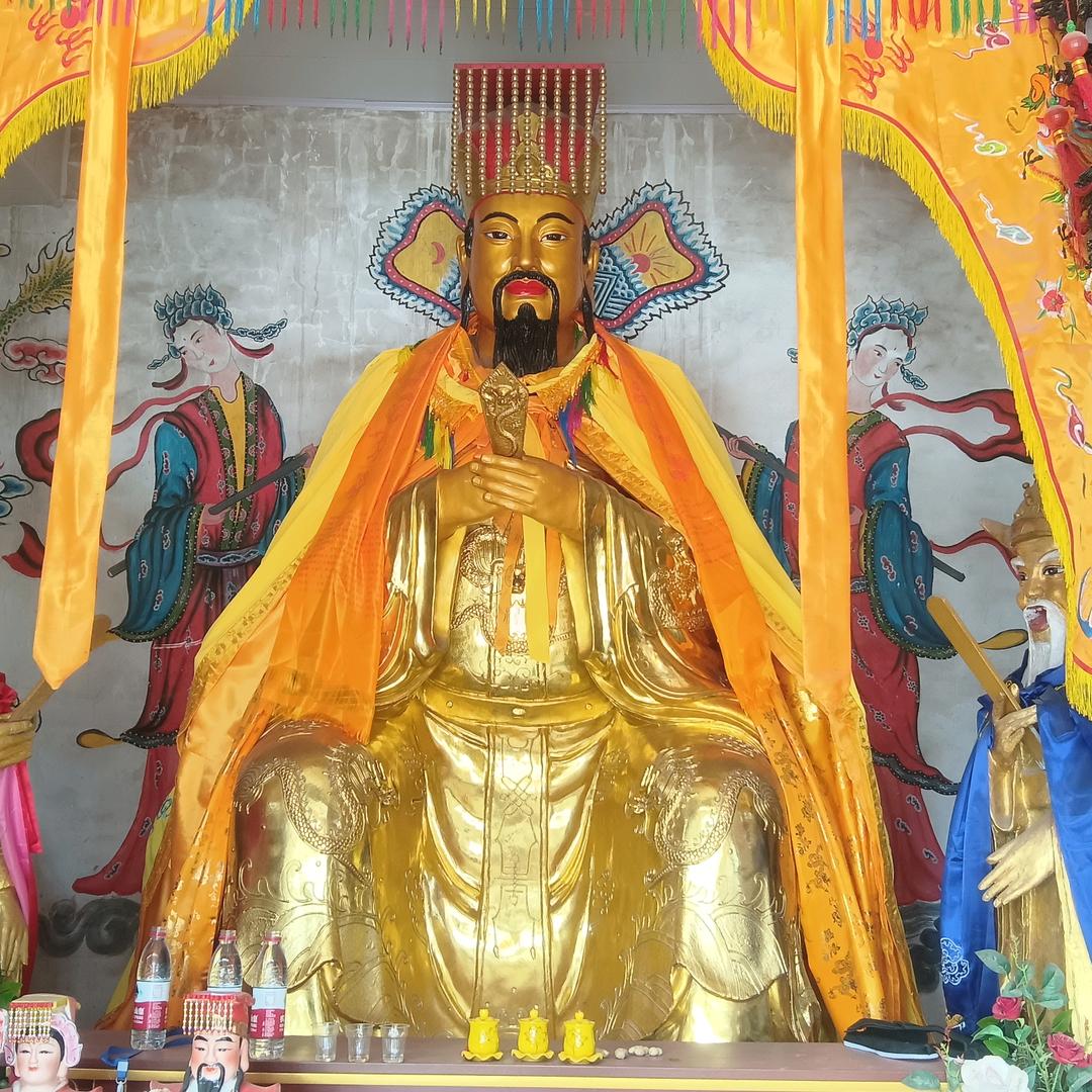 小蔡捉妖师🙏🙏🙏