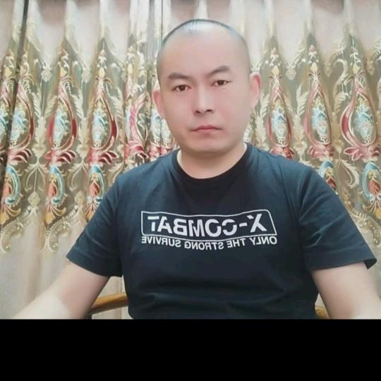 卓越-🎙️