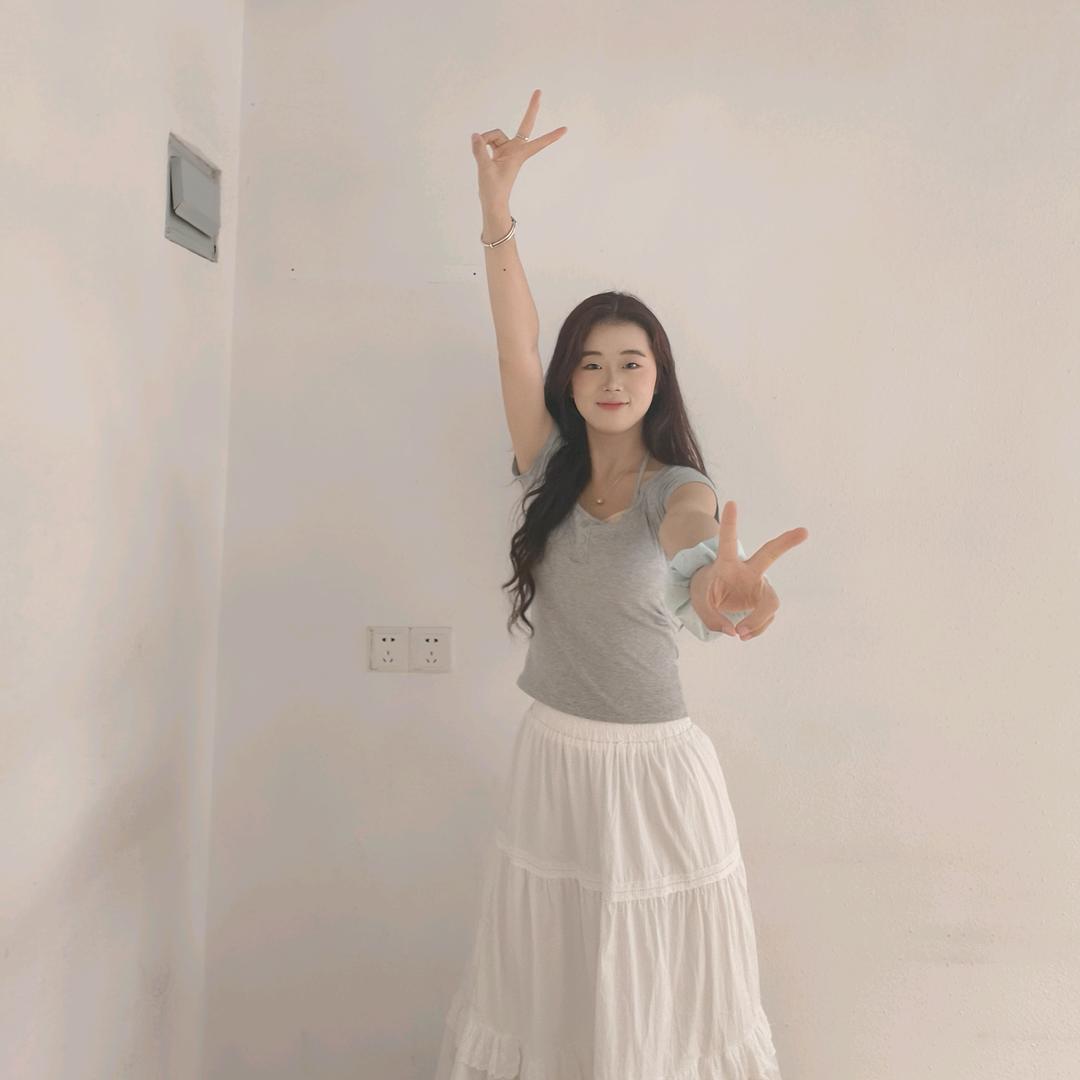瑶姐很酷的°