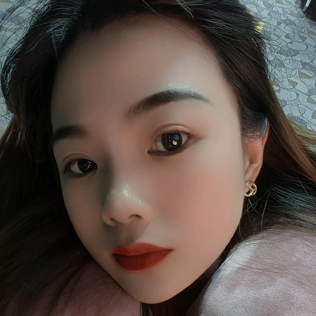 在胡志明卖灯的广东客家妹（嘉兴也在卖）