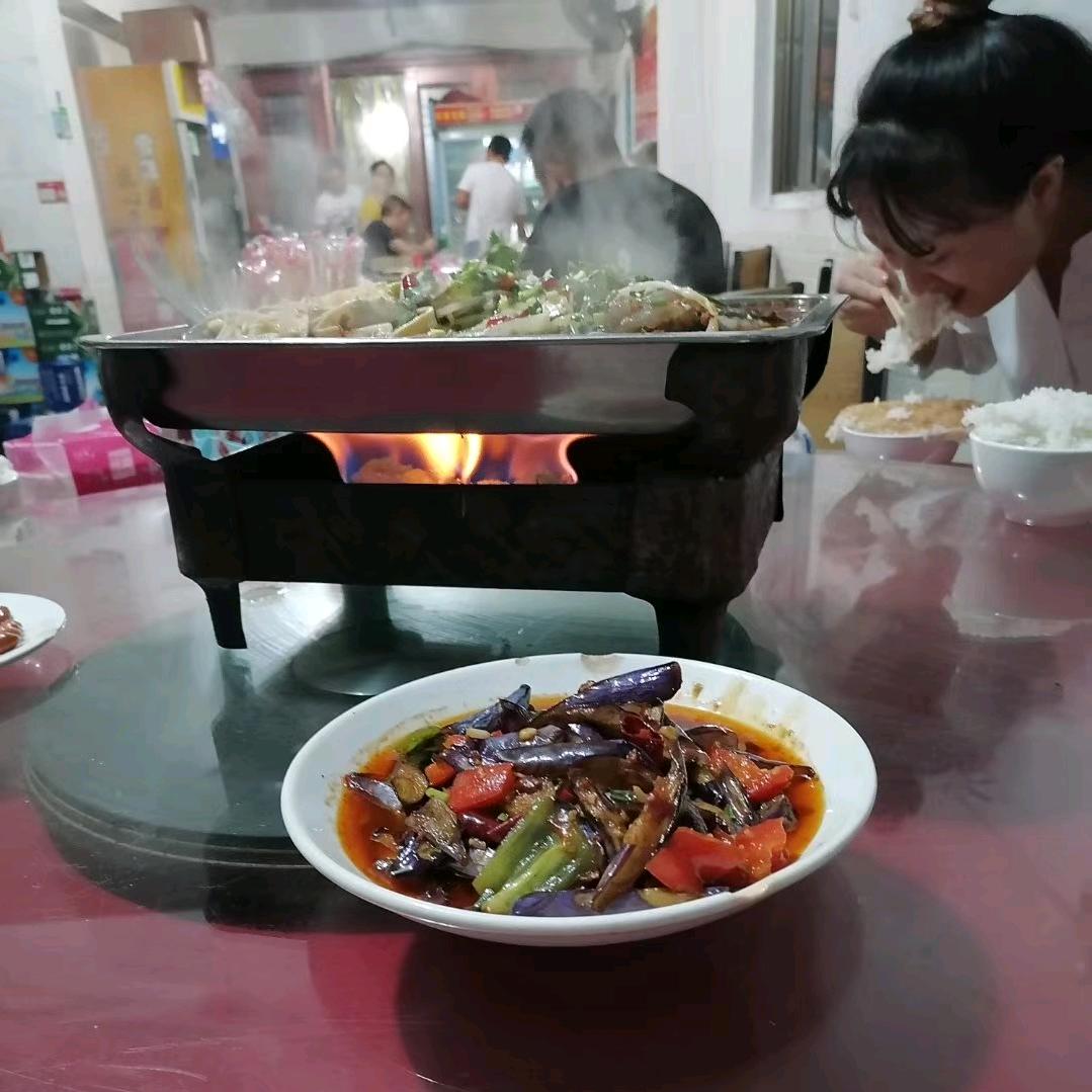 平平安安₍˄·͈༝·͈˄*₎◞ ̑̑