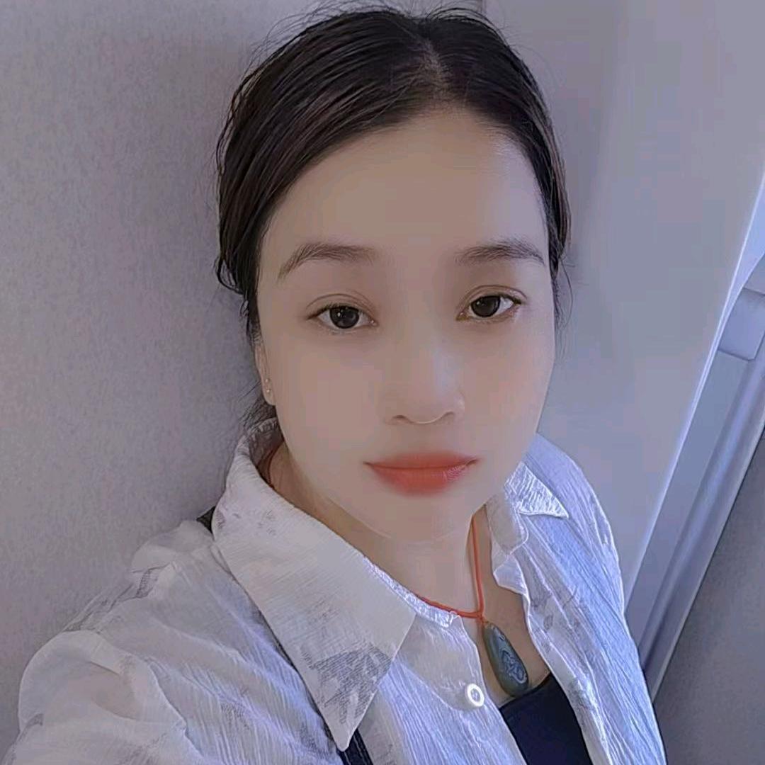 小莫