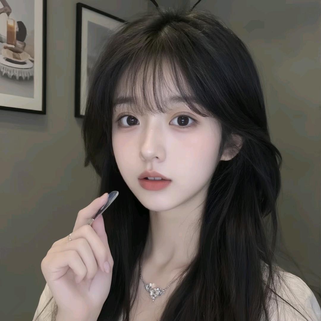 商务台子 刘琳琳