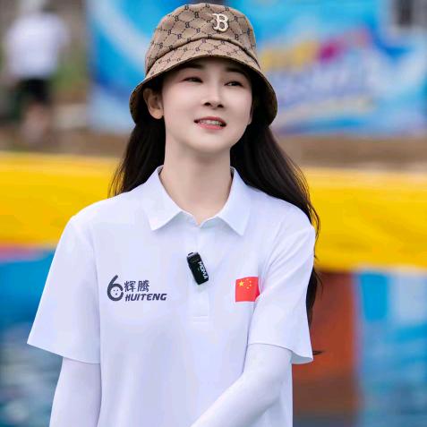 辉腾老板娘有好鞋