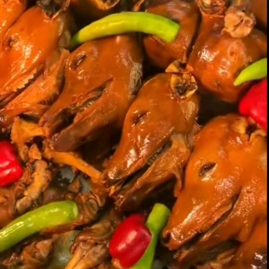 兴隆县超子卤货牛头面食