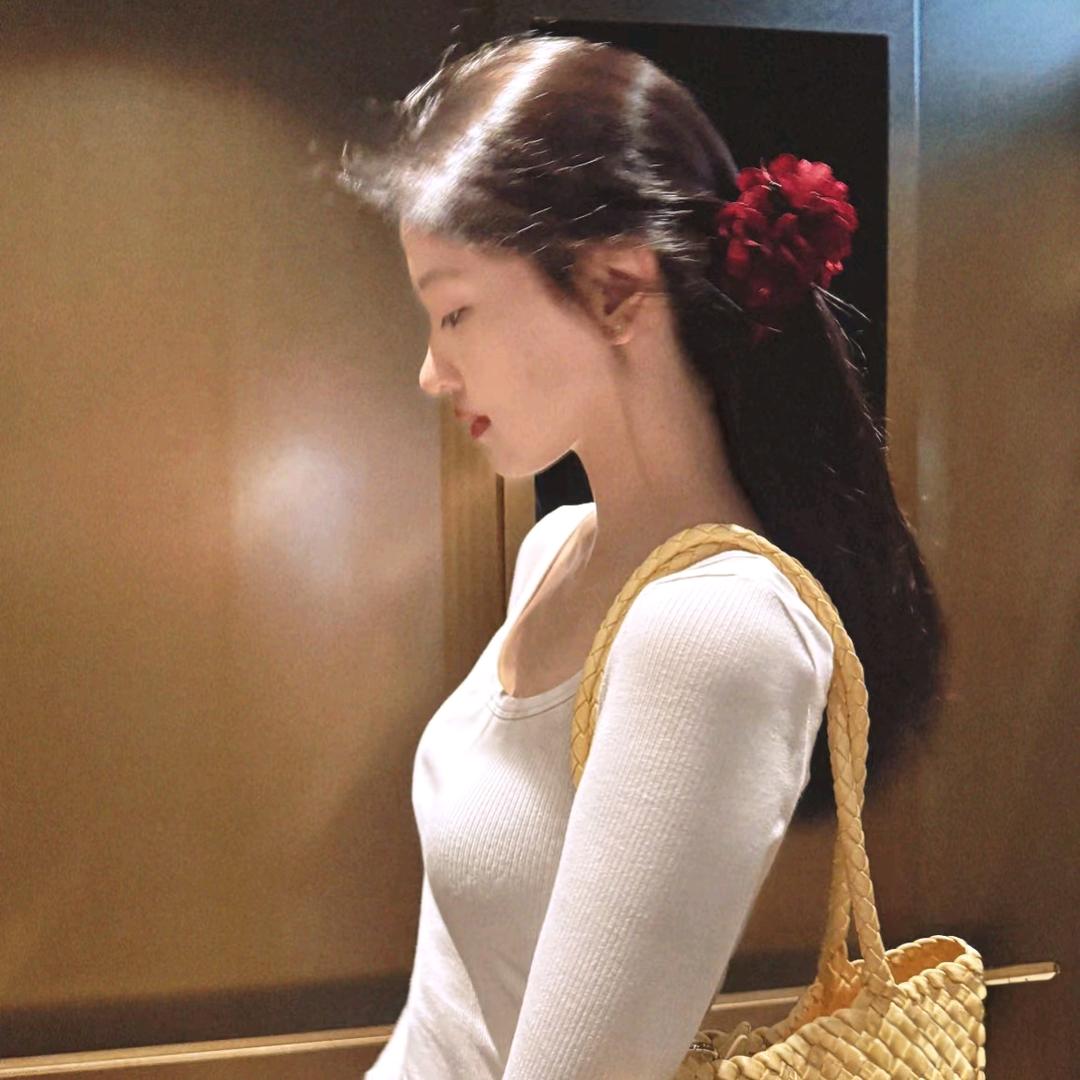 小杨不卷.
