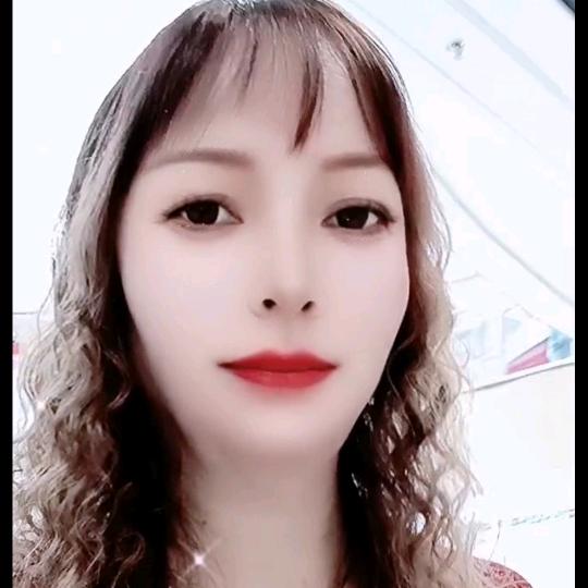 回眸一笑.