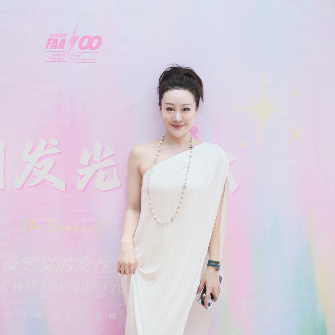 肖肖FAA100宇宙的宠儿