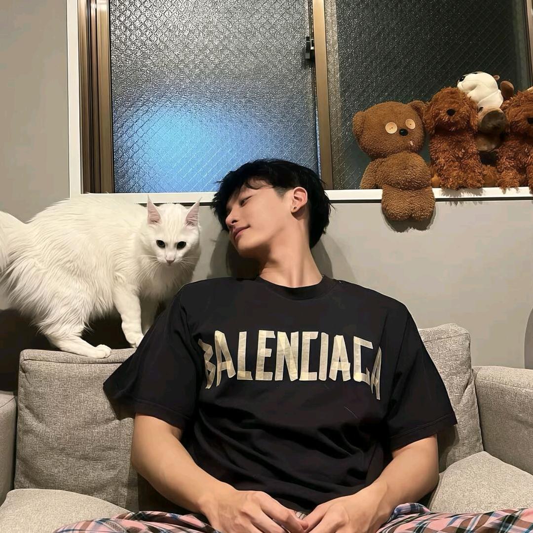 小肖在努力生活