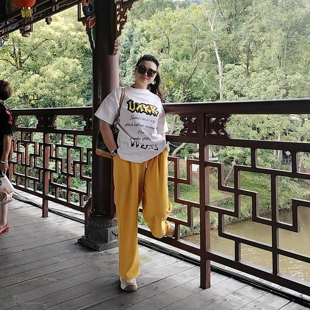 创业女老板月姐yD