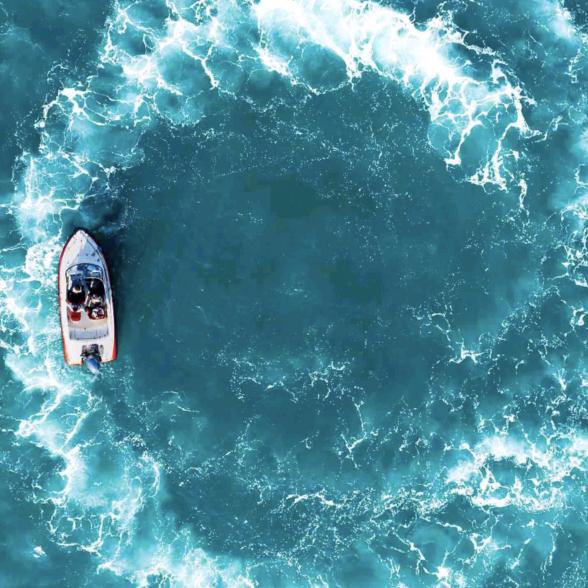 @…………～；“”