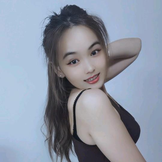 A化妆师💋莉莉