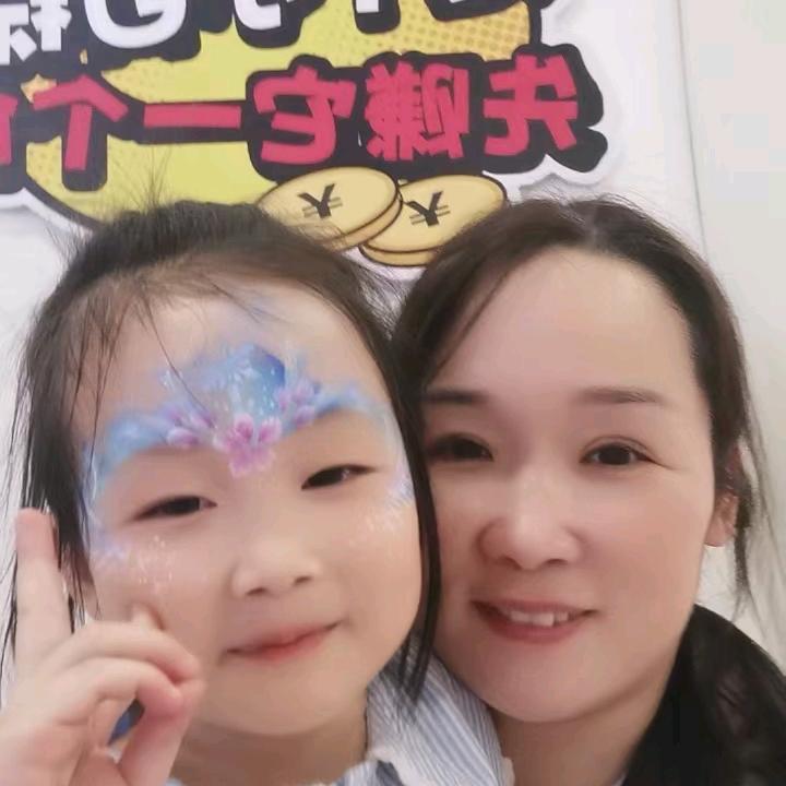 刘艳爱美食