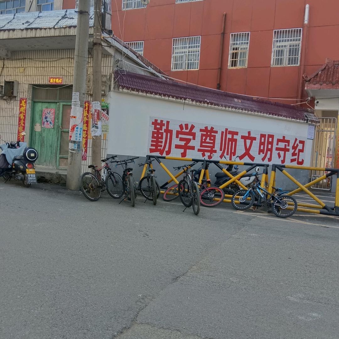 吴琳