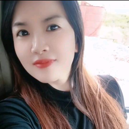 莉莉