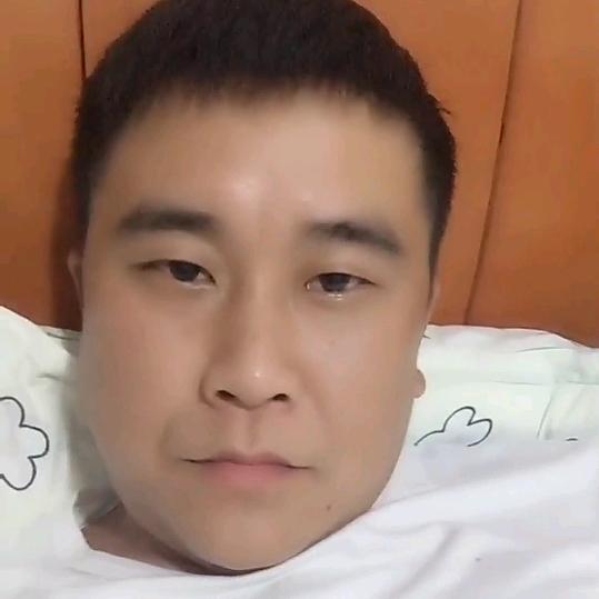 c  C  栋