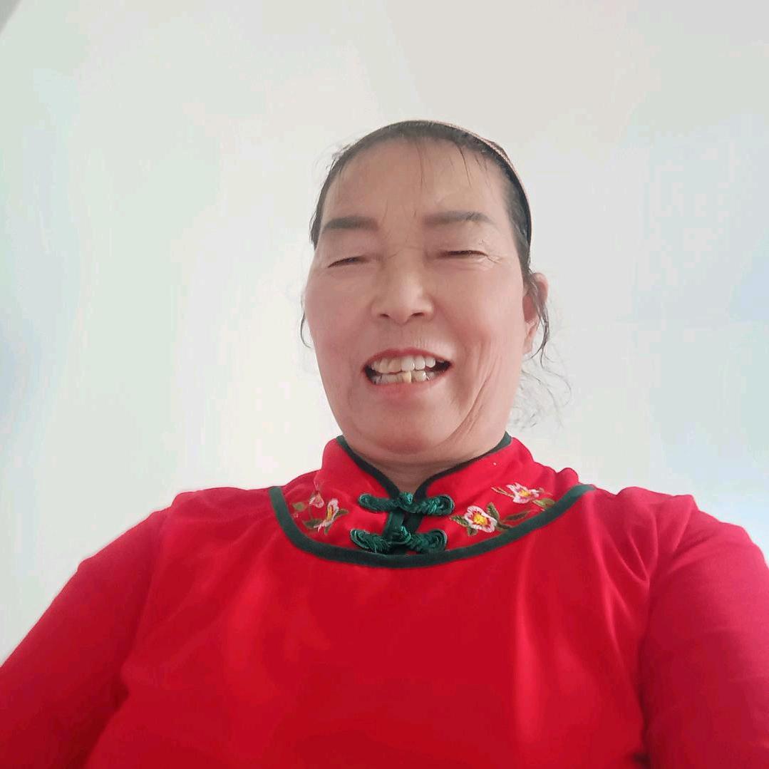 刘俊奶（每天中午十一点半开播）