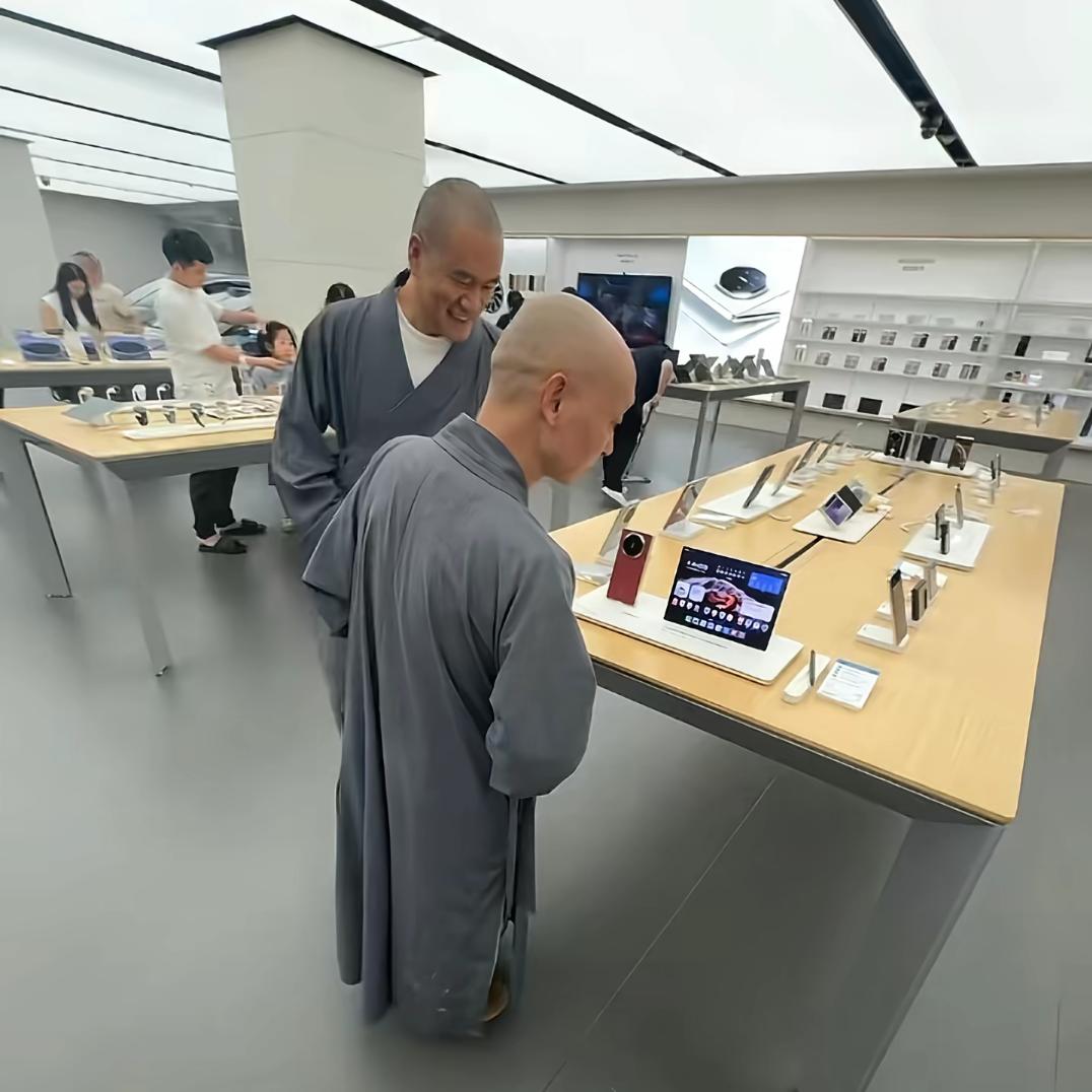 卖男孩的小手机