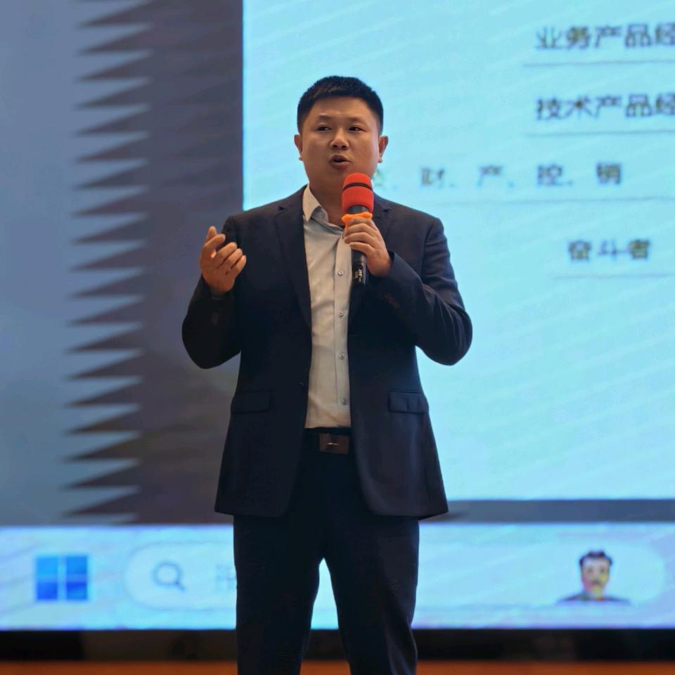 郑伟刚