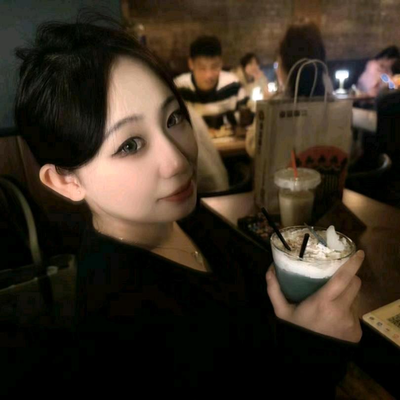 霞彩飞扬