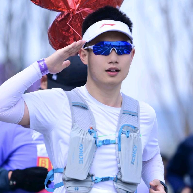 跑不动的臻弟🇨🇳