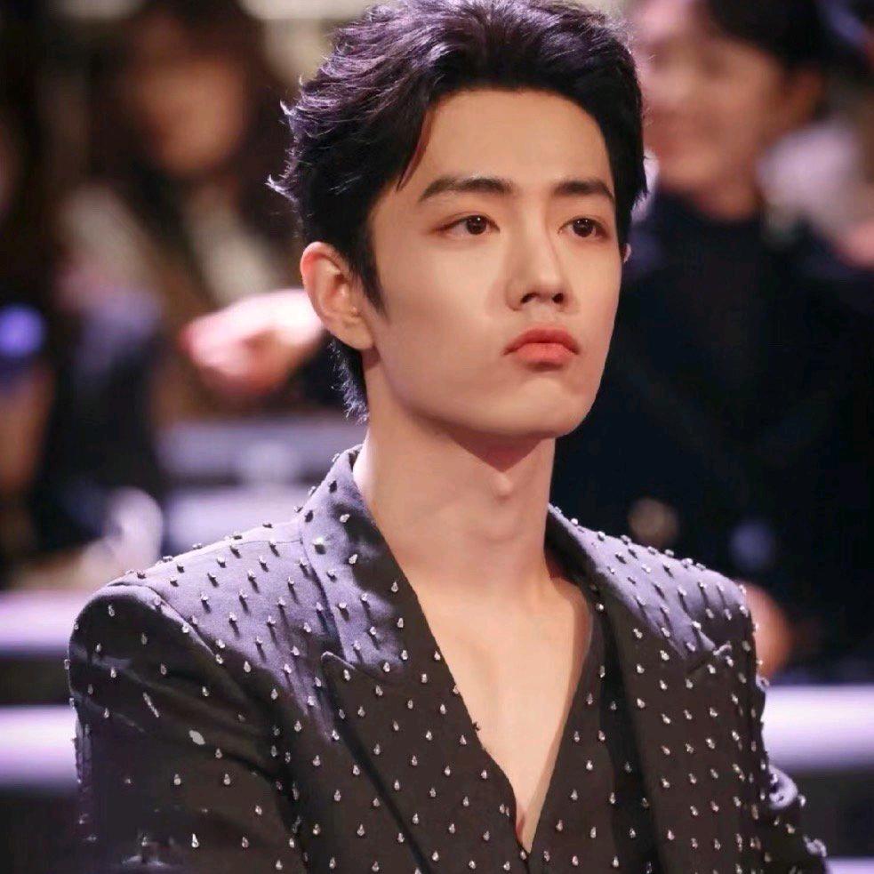 温兔兔💋.(桂林唯)