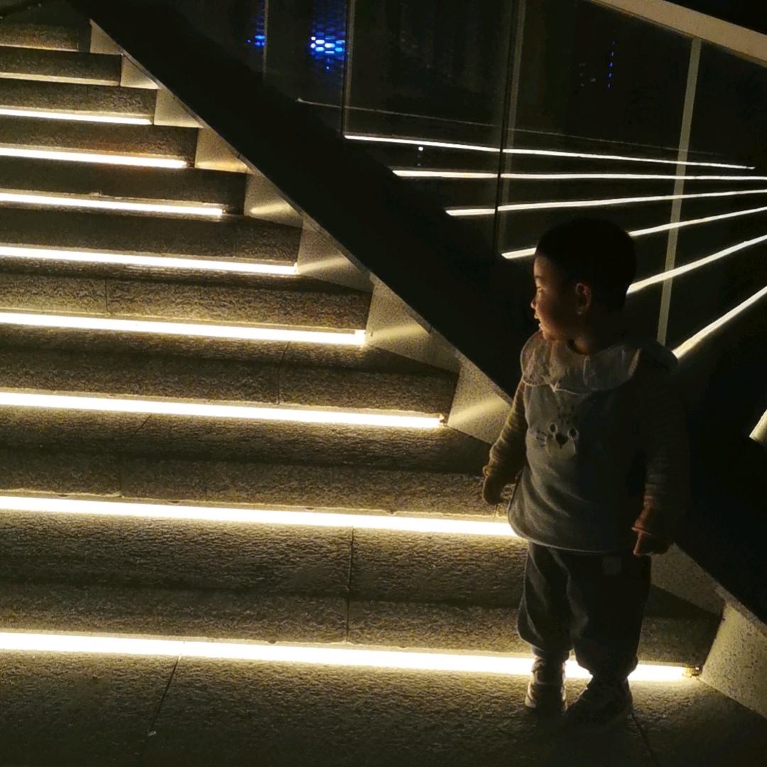 小胖校长爱唱歌