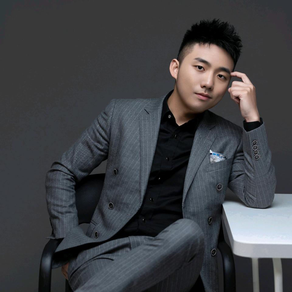 🎗️𝑴𝒓 • 𝘼𝙈𝙂小彪总✘