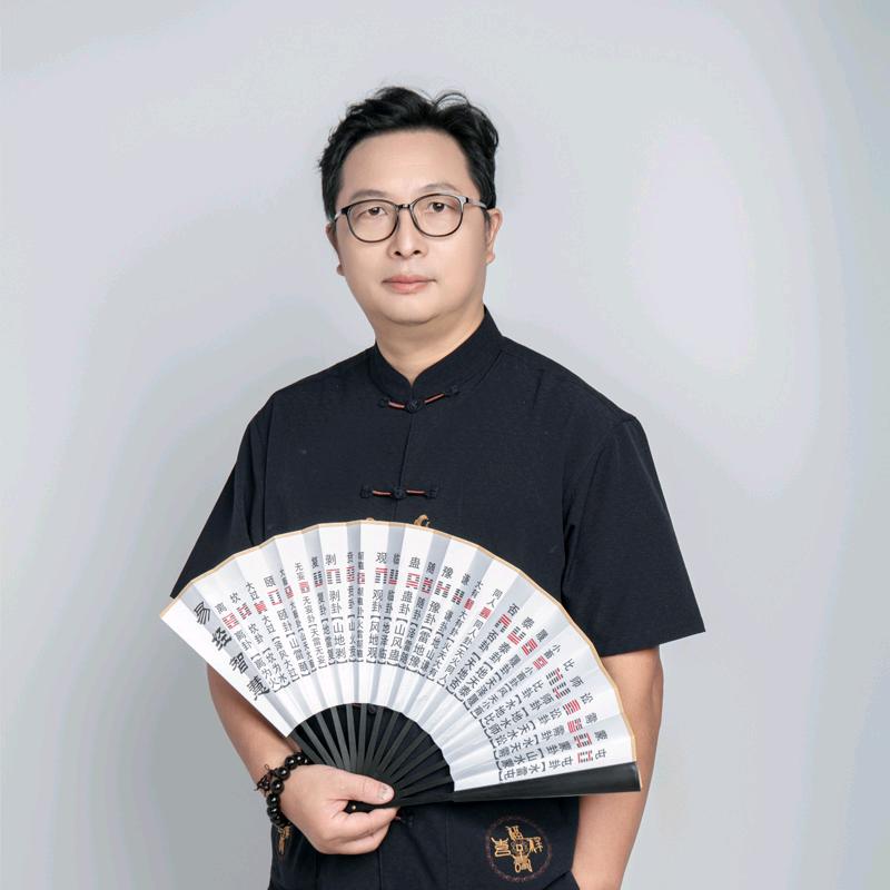 易谦居士