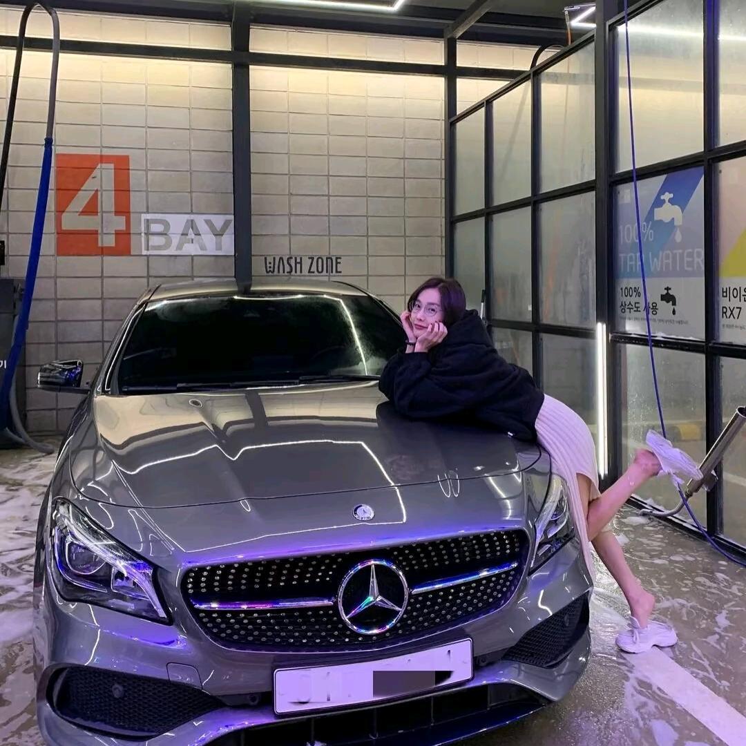 白孔雀工厂