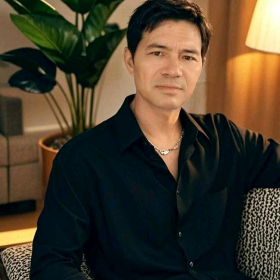 熟悉的陌生人。