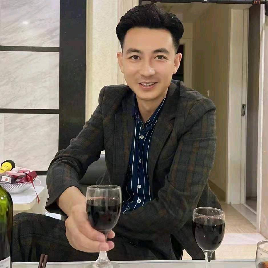 小何  卖大G（美兰金甲国际）