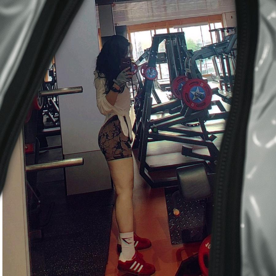 🏋素颜