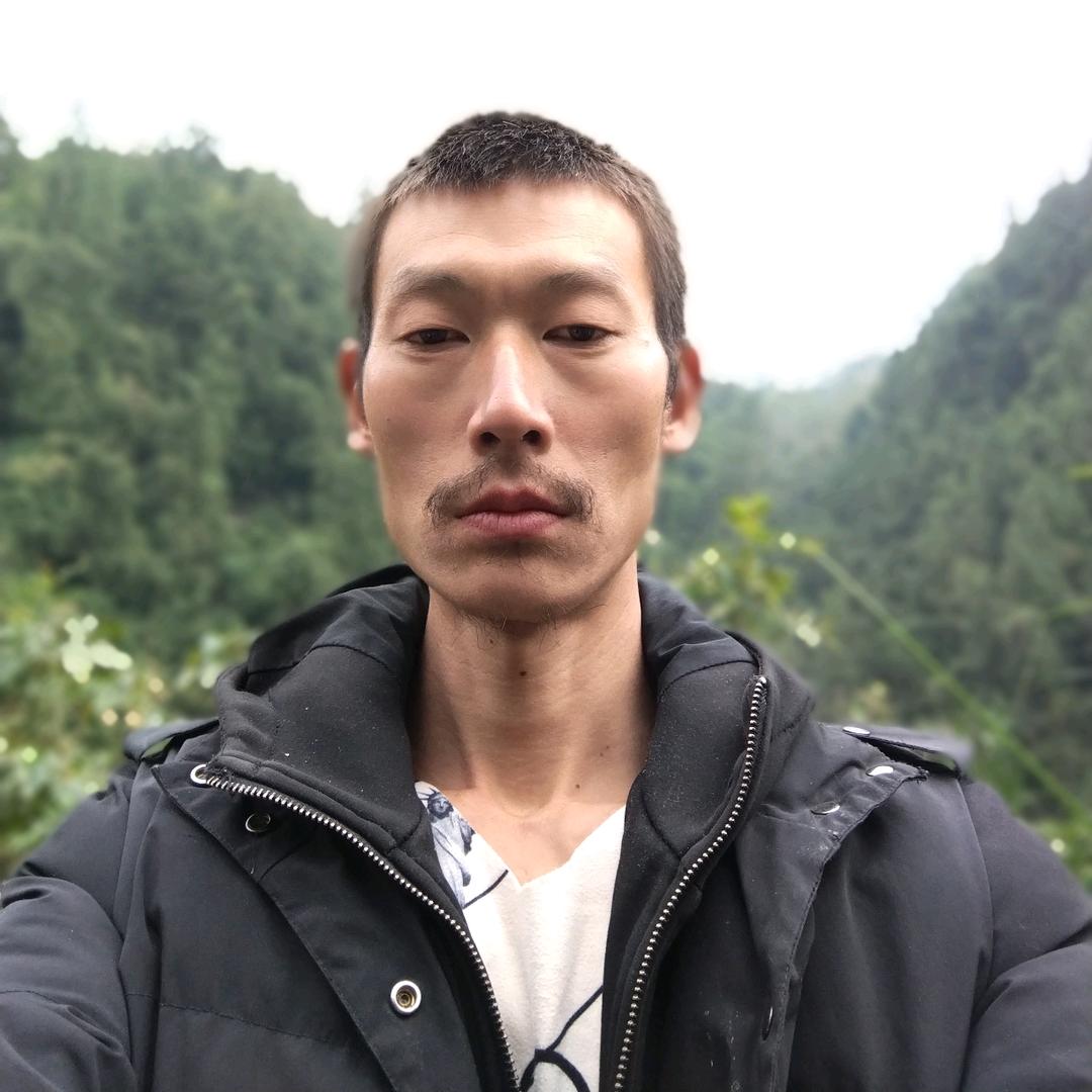 孤勇听山