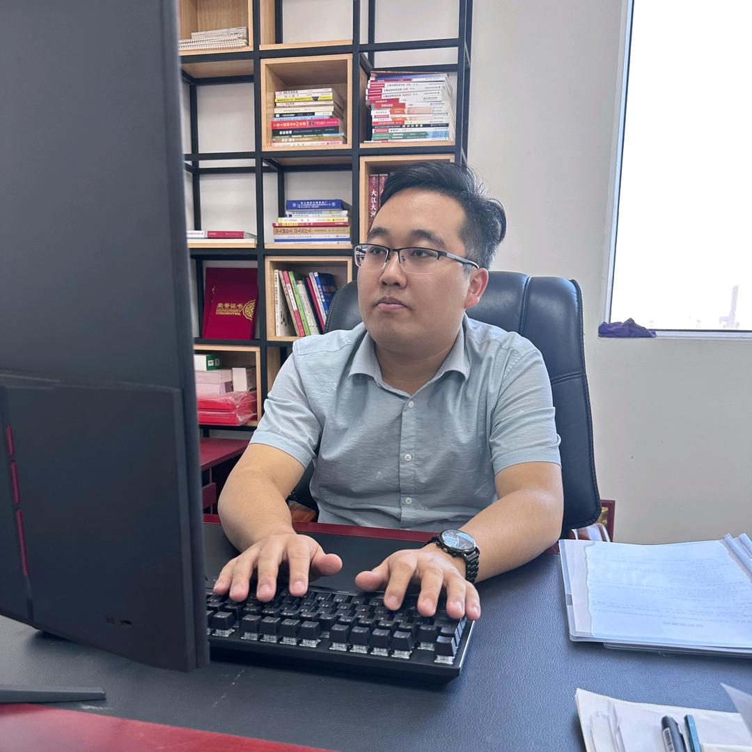 学历提升(刘飞）育之冉