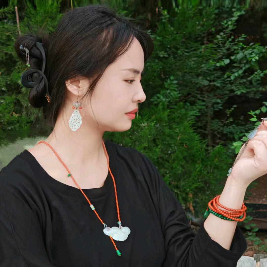 小满珠宝铺(全网平台同名字)