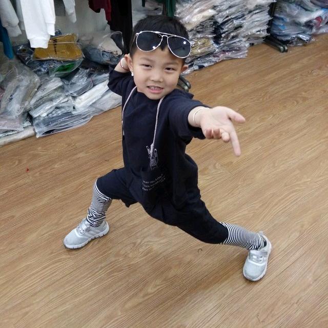 (♧◑金ω◑)☞生♡☜(◐有ω◐你♧)