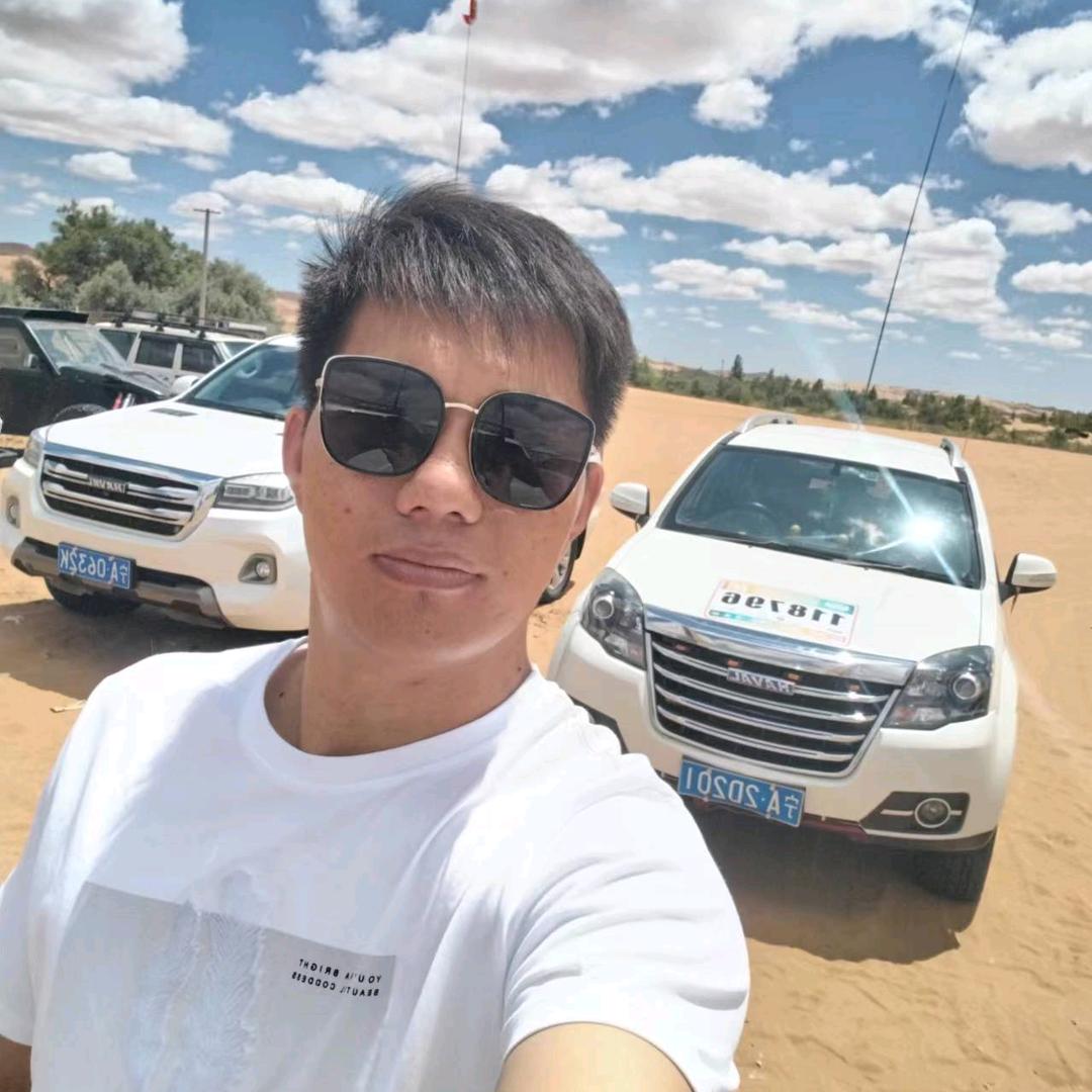 华 仔