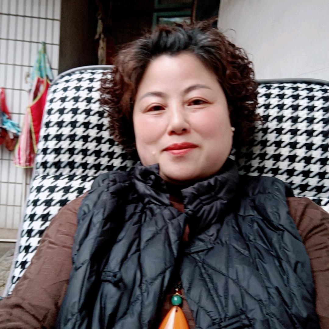 皮皮外婆（晚上10、10分首播）