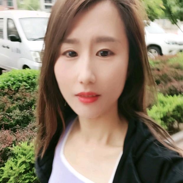 淡然一笑💞