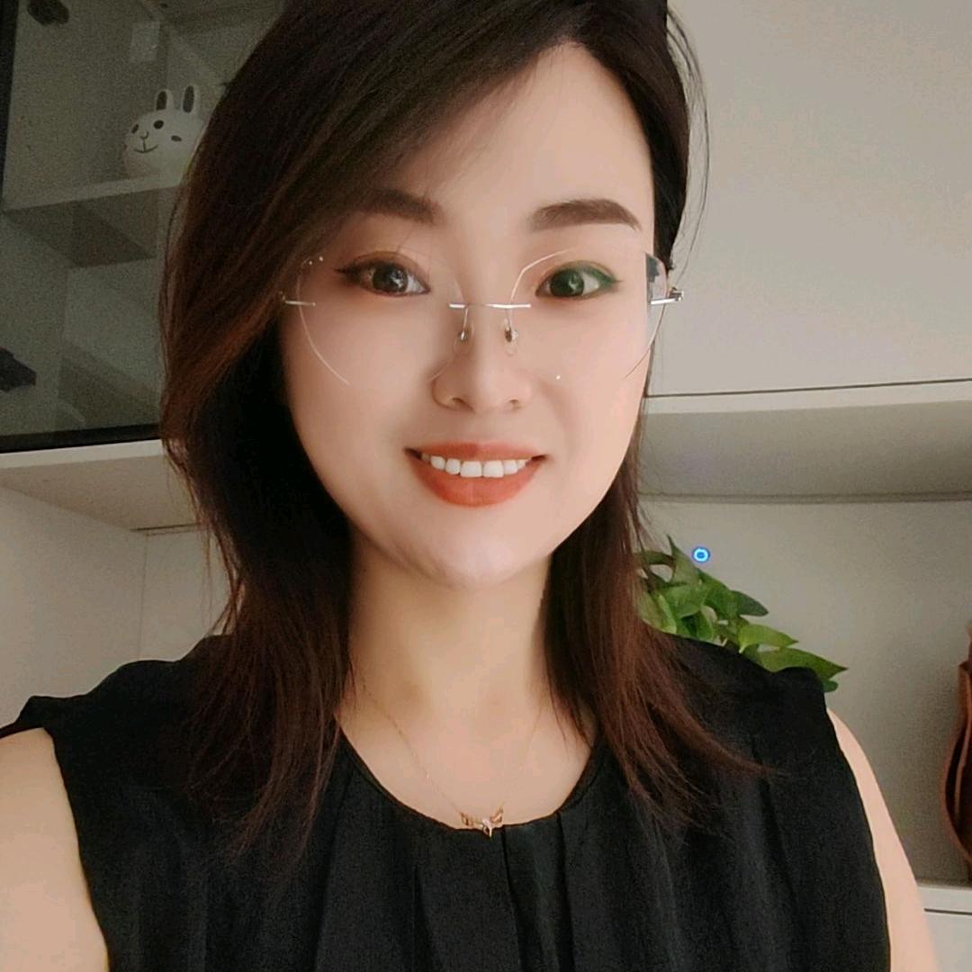 体验式皮肤中心翠翠